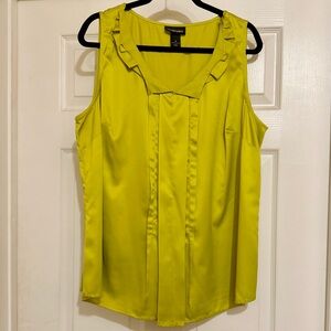 Lane Bryant Satin Sleeveless Chartreuse Green Front Pleat Detail Blouse, Size 22